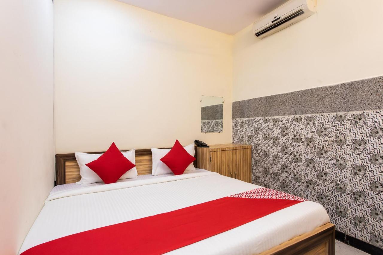 אויאיין Oyo 24196 Hotel Shreenath Palace מראה חיצוני תמונה