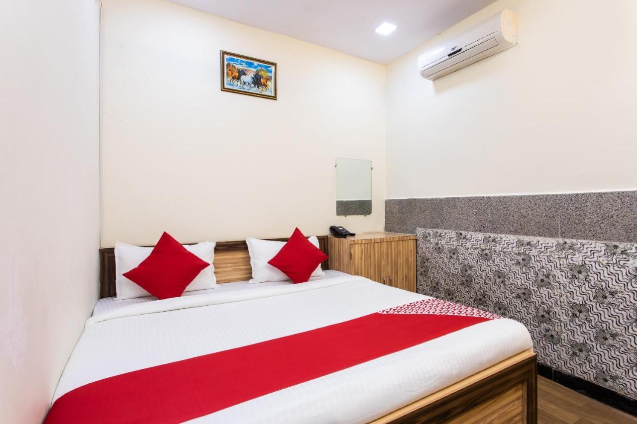 אויאיין Oyo 24196 Hotel Shreenath Palace מראה חיצוני תמונה